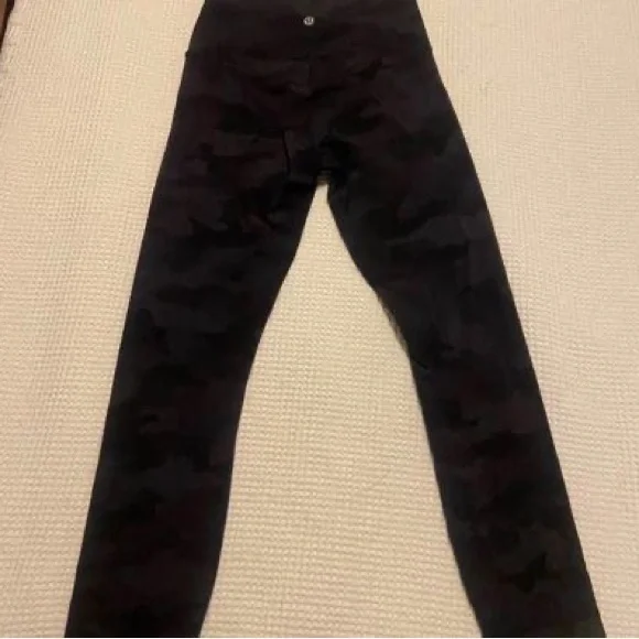 Lululemon Wunder Under High Rise Leggings 25 Inch Size 6 - Picture 4 of 5